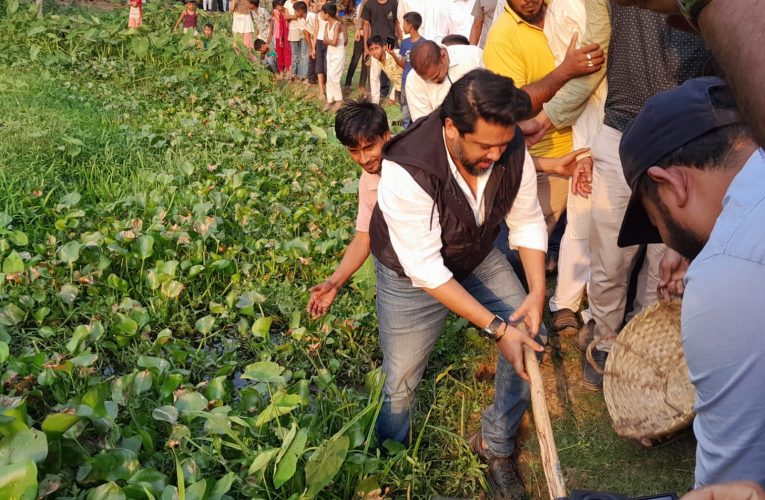 রাঙ্গুনিয়ায় শিলক খাল পুনঃখনন শুরু, উদ্বোধন করলেন এমপি হুমাম