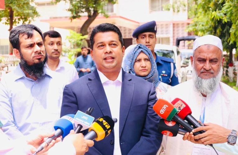 পরীক্ষা নম্বরের লড়াই নয়, জ্ঞান ও সততার মূল্যায়নের ক্ষেত্র: চট্টগ্রাম জেলা প্রশাসক