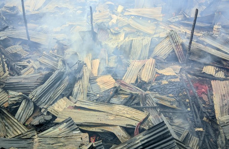 শান্তিরহাটে গ্যাস সিলিন্ডার বিস্ফোরণে বেকারিতে আগুন, ২৫ লাখ টাকার ক্ষয়ক্ষতি