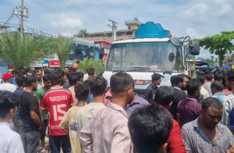 রাউজানে ট্রাকের চাকায় পিষ্ট হয়ে ইউপি সদস্য নিহত